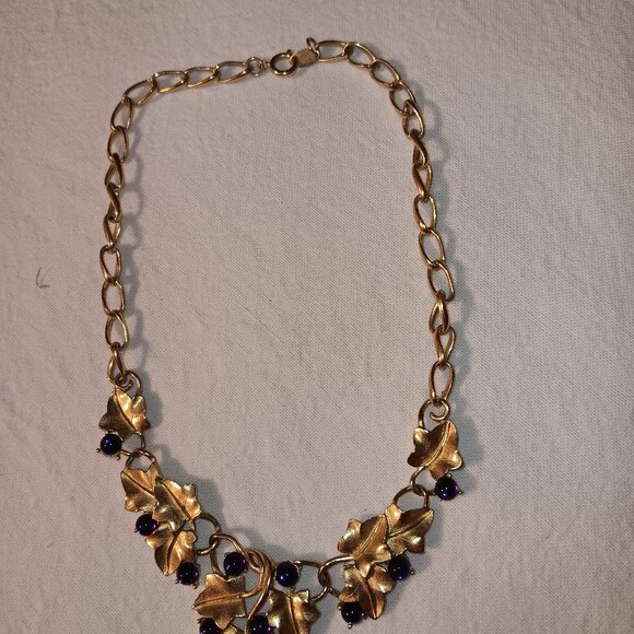 Rare! Vintage Crown Trifari Kunio Matsumoto Purple Grape Leaves Bib Necklace